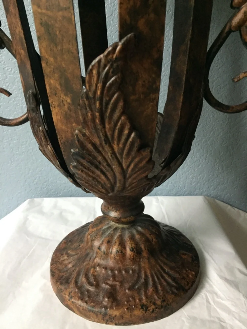 Large METAL Decorative VASE Size: 23 in TALL x 16 in WIDE Unbranded STAGING Use